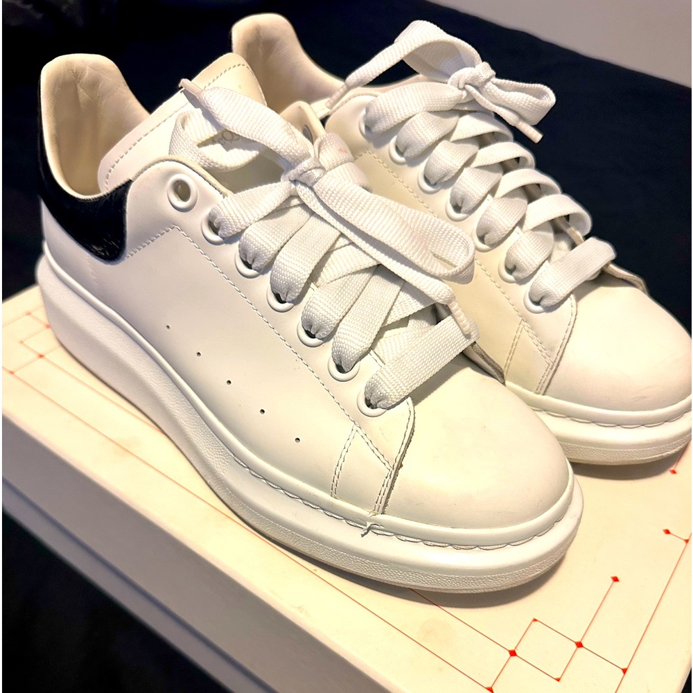 Alexander Mcqueen sneaker